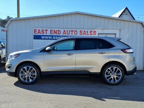 Used 2017 Ford Edge Titanium w/ Equipment Group 302A image 2