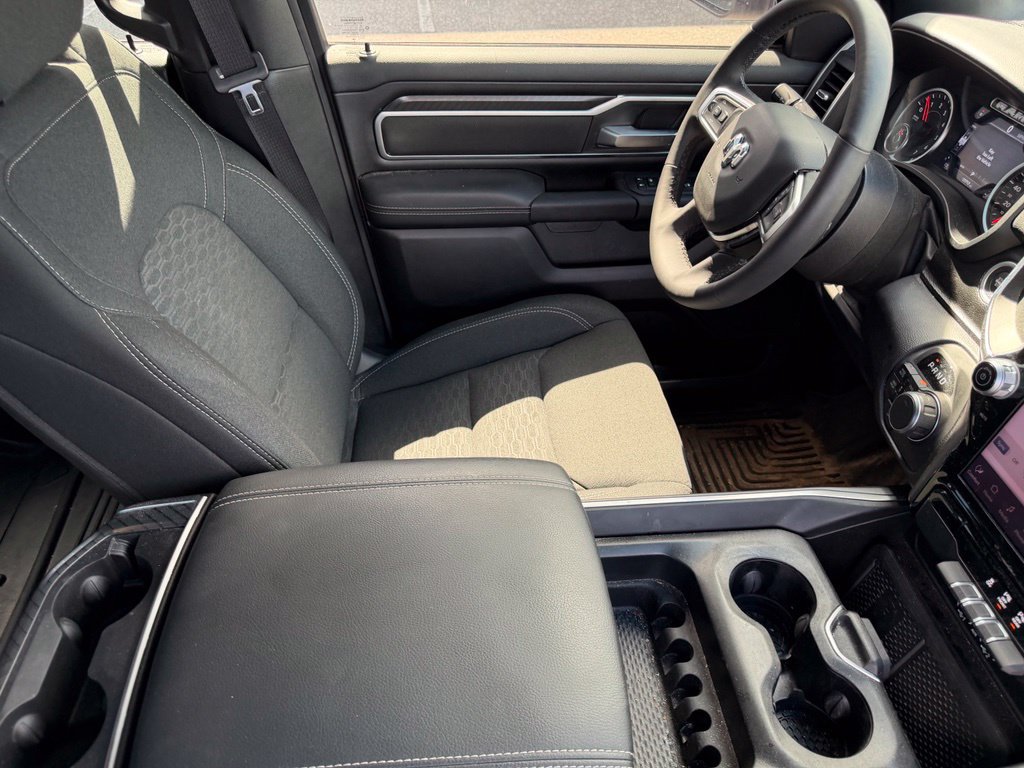 Used 2025 RAM 1500 Big Horn AWD/4WD image 15