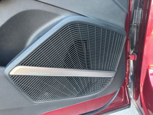 Used 2018 Audi Q5 2.0T Premium Plus w/ Premium Plus Package image 17