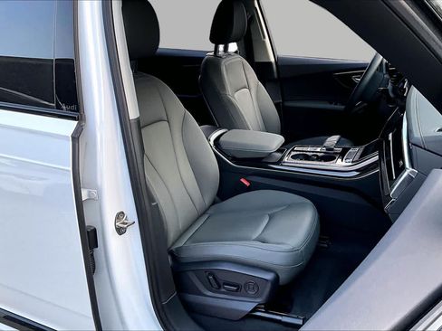 Certified 2026 Audi Q7 2.0T Premium AWD/4WD image 9
