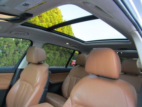 Used 2020 BMW X7 xDrive40i w/ Luxury Seating Package image 14