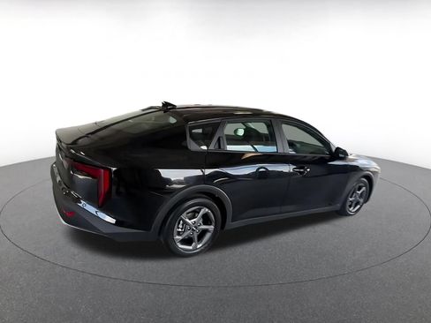 Used 2025 Kia K4 FWD image 14