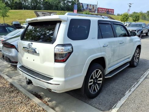 Used 2016 Toyota 4Runner Limited AWD/4WD image 13
