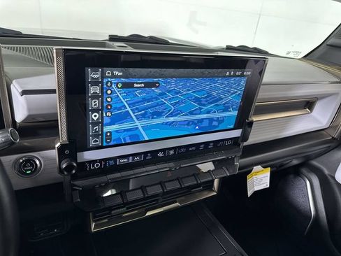 Used 2024 GMC Hummer EV 2X w/ Extreme Off-Road Package AWD/4WD image 14