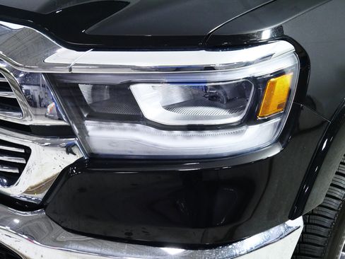 Used 2022 RAM 1500 Laramie w/ Trailer Tow Group AWD/4WD image 16