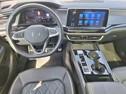 Used 2026 Volkswagen Atlas Cross Sport SEL Premium R-Line AWD/4WD image 9