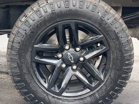 Used 2022 Chevrolet Silverado 1500 LT Trail Boss w/ LT Trail Boss Premium Package image 13