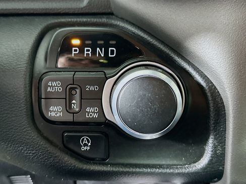 Used 2022 RAM 1500 Big Horn AWD/4WD image 25