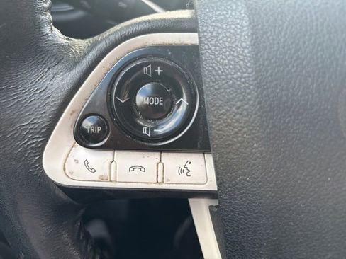 Used 2017 Toyota Prius Prime Advanced image 14