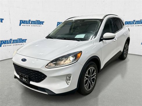 Used 2020 Ford Escape SEL image 1
