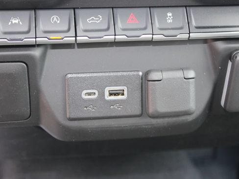 New 2026 Chevrolet Silverado 1500 Custom w/ LPO, Dark Essentials Package AWD/4WD image 39