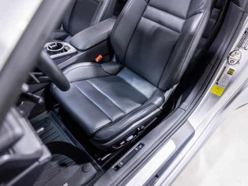 Used 2024 Porsche 911 Carrera S w/ Sport Package image 32