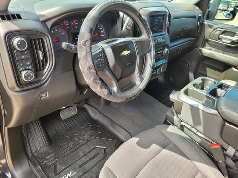 Used 2024 Chevrolet Silverado 2500 Custom w/ Custom Value Package AWD/4WD image 22