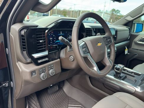 New 2026 Chevrolet Silverado 1500 LTZ w/ LTZ Premium Package image 13