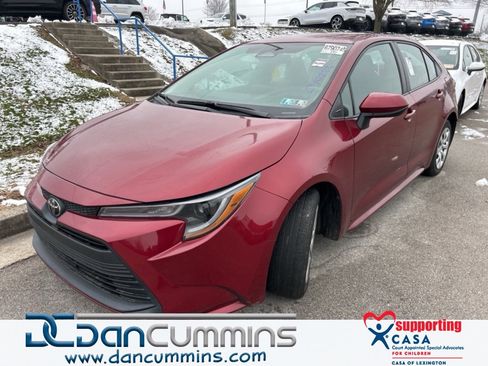 Used 2023 Toyota Corolla LE image 1
