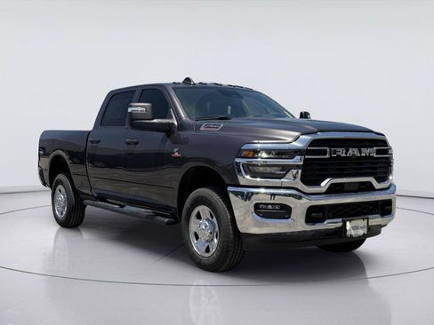 Used 2025 RAM 2500 Tradesman AWD/4WD image 3