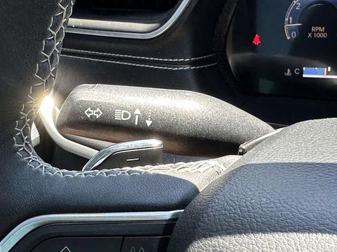 Used 2023 Jeep Grand Cherokee Altitude AWD/4WD image 29
