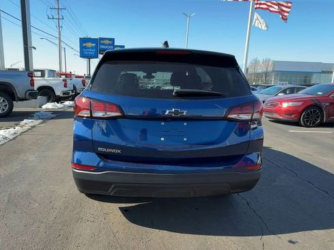 Used 2022 Chevrolet Equinox LS w/ LS Convenience Package FWD image 7