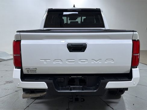 Certified 2024 Toyota Tacoma SR5 image 4