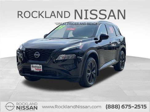 Certified 2023 Nissan Rogue SV w/ SV Premium B Package AWD/4WD image 1
