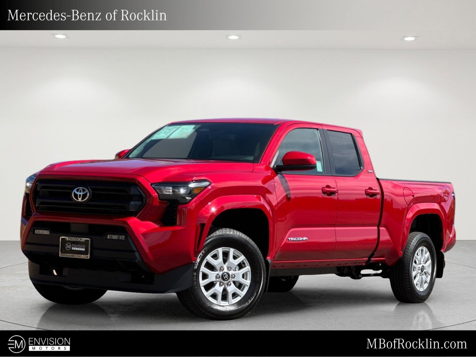 Used 2026 Toyota Tacoma SR5 AWD/4WD image 1