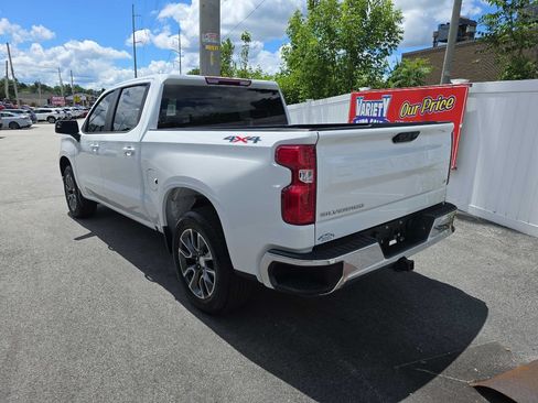 Used 2024 Chevrolet Silverado 1500 LT AWD/4WD image 10