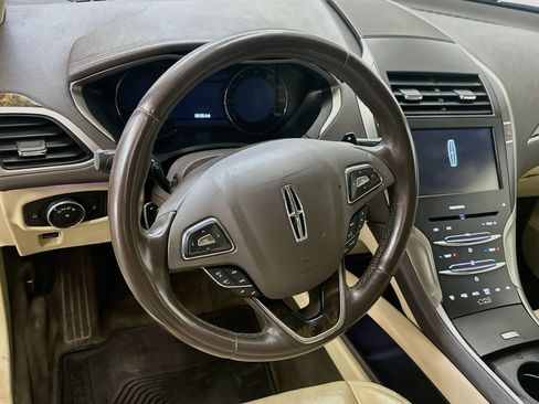 Used 2015 Lincoln MKZ w/ Equipment Group 102A Reserve FWD image 18