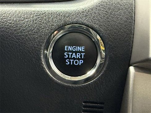 Used 2022 Toyota 4Runner Limited image 22