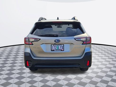 Used 2020 Subaru Outback Premium AWD/4WD image 5