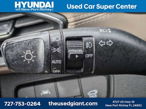 Used 2020 Hyundai Santa Fe SEL w/ Convenience + Premium Package image 35