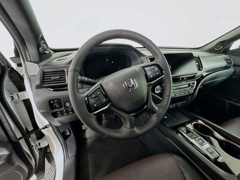 Used 2025 Honda Ridgeline Black Edition image 18