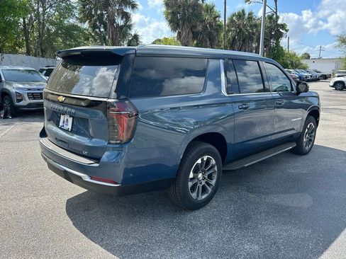 New 2026 Chevrolet Suburban LT RWD image 7