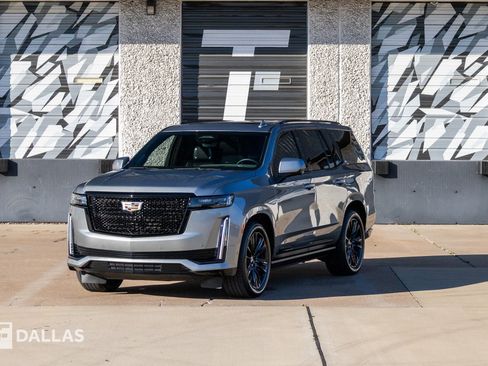 Used 2023 Cadillac Escalade Sport Platinum image 5