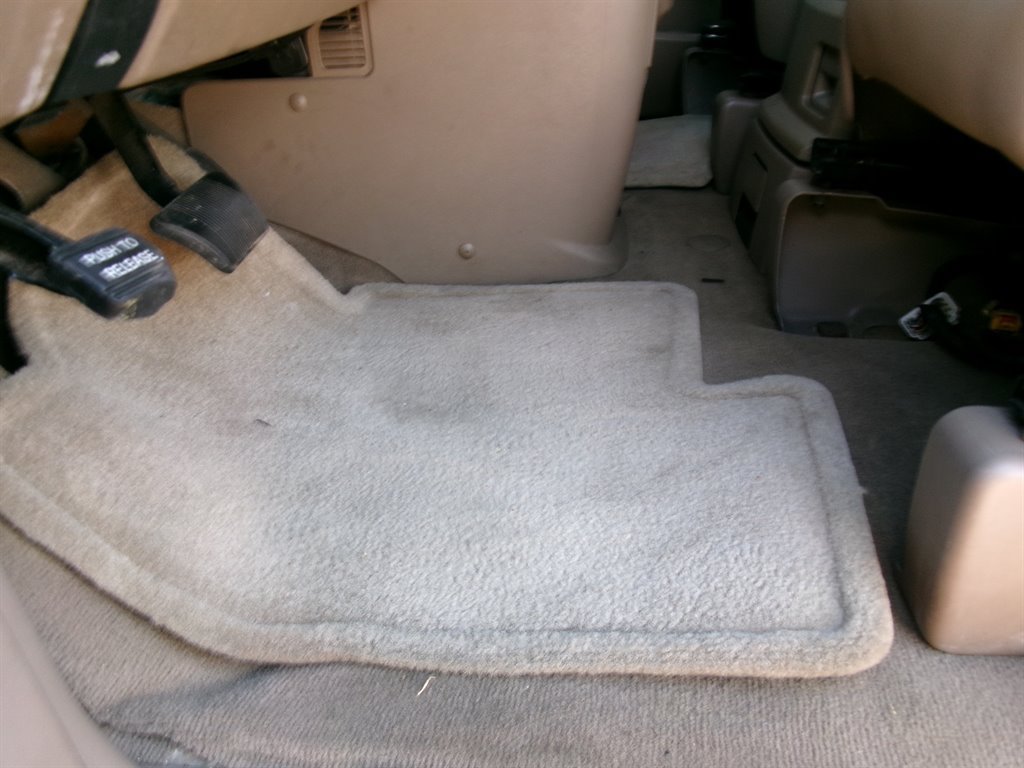 Used 2013 Chrysler Town & Country Touring-L w/ Driver Convenience Group FWD image 12