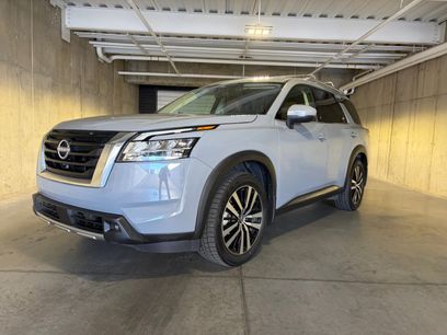 Used 2023 Nissan Pathfinder Platinum