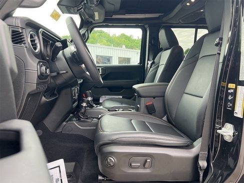 New 2025 Jeep Wrangler Sahara w/ Safety Group image 9