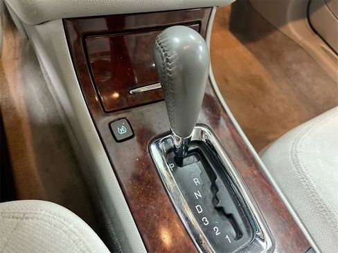 Used 2006 Buick Lucerne CX image 15