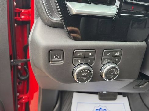New 2026 GMC Sierra 1500 Elevation w/ Elevation Premium Package AWD/4WD image 19