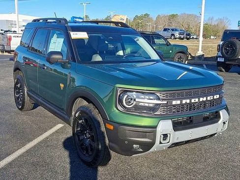Certified 2025 Ford Bronco Sport Badlands image 4