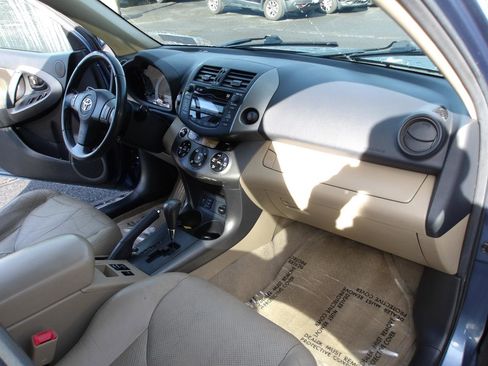 Used 2010 Toyota RAV4 Limited AWD/4WD image 14