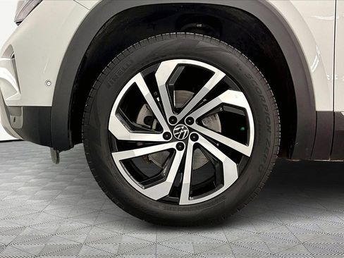 Used 2021 Volkswagen Atlas SEL Premium image 9