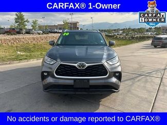 Used 2020 Toyota Highlander XLE AWD/4WD video 2