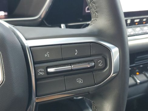 Used 2025 GMC Canyon Elevation RWD image 25