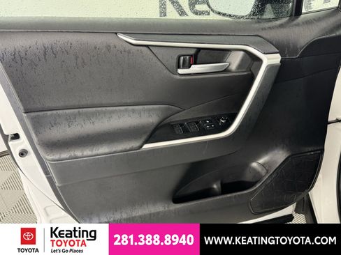 Certified 2025 Toyota RAV4 XLE AWD/4WD image 13