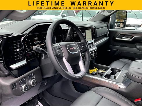 Used 2025 GMC Sierra 3500 SLT w/ SLT Premium Package AWD/4WD image 14