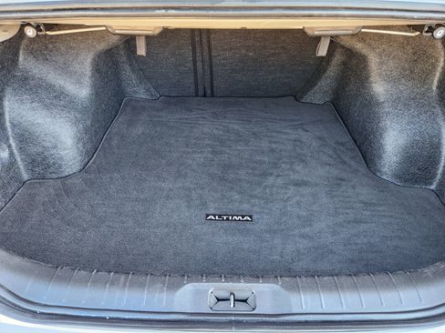 Used 2024 Nissan Altima 2.5 SV image 36