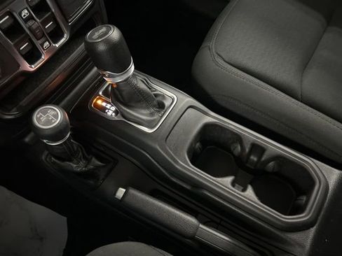 Used 2023 Jeep Wrangler Unlimited w/ Cold Weather Group image 21