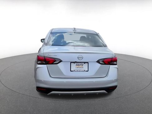 Used 2025 Nissan Versa SV FWD image 12
