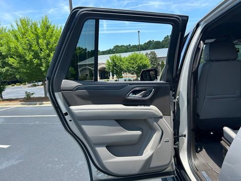 Used 2022 GMC Yukon SLT w/ SLT Luxury Package RWD image 59