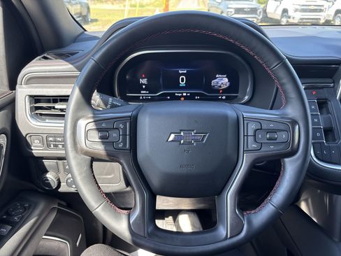 Used 2023 Chevrolet Suburban RST w/ Luxury Package image 17